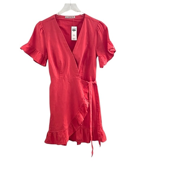 Abercrombie & Fitch Red Asymmetrical Ruffle Wrap Dress Size SP NWT - Picture 8 of 12